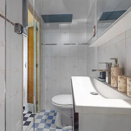 Διαμέρισμα Sejour Serein Au Coeur De La Vieille - Μεντόν