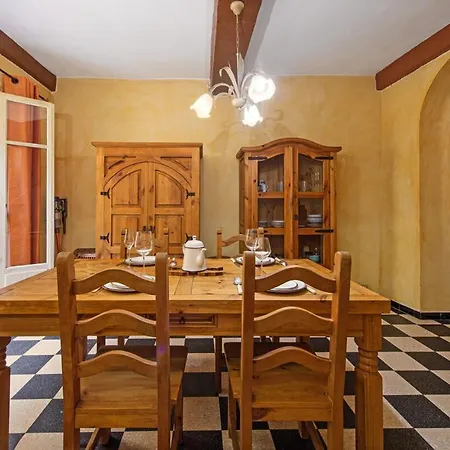 Serein Au Cœur De La Vieille -